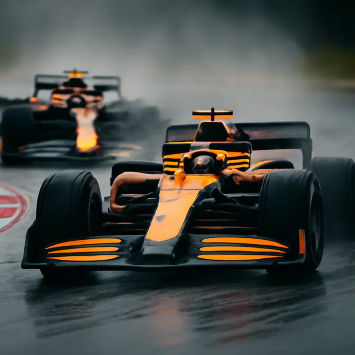 Ventaja estratégica de McLaren en neumáticos intermedios pone en jaque a Verstappen